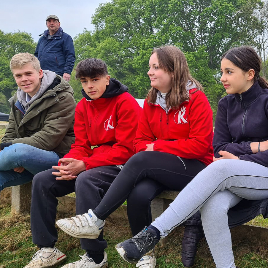 Championnat de Bretagne week end du 24 avril à Lamballe pour les élèves du lycée les cavaliers du centre équestre 2