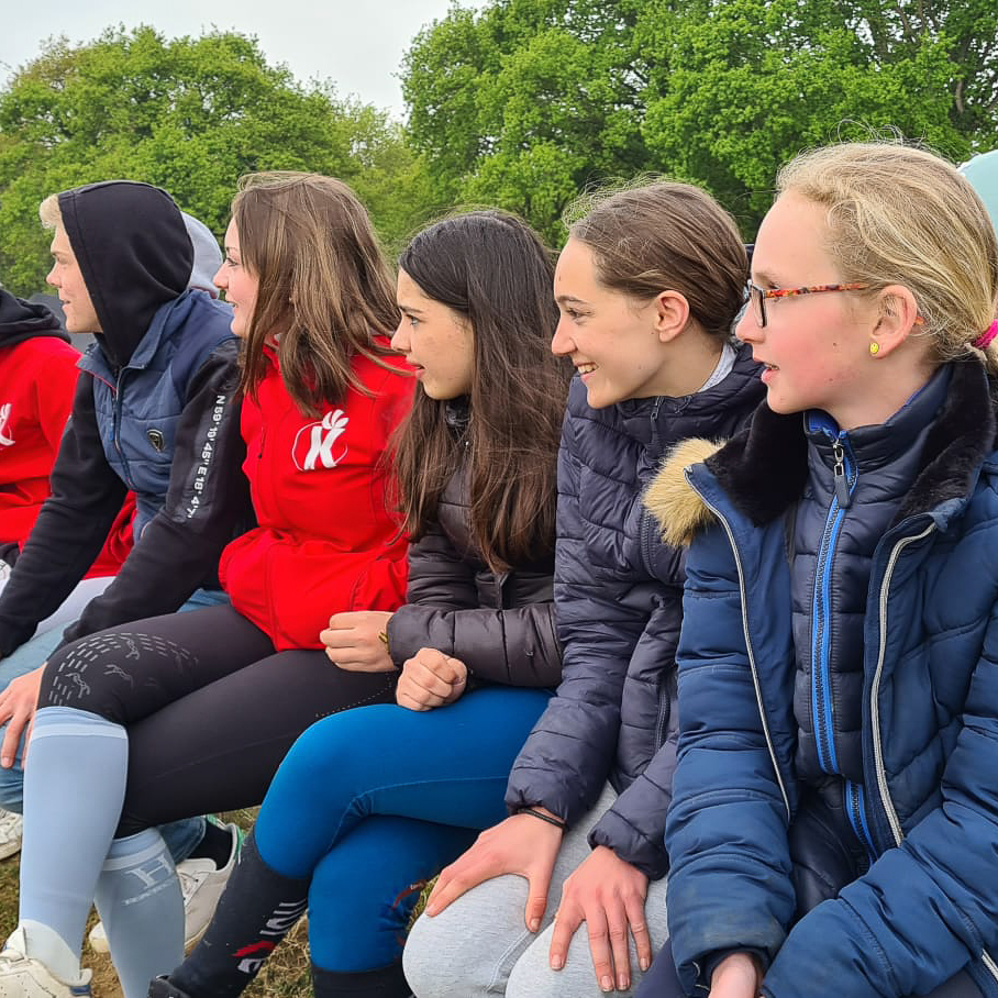 Championnat de Bretagne week end du 24 avril à Lamballe pour les élèves du lycée les cavaliers du centre équestre 2