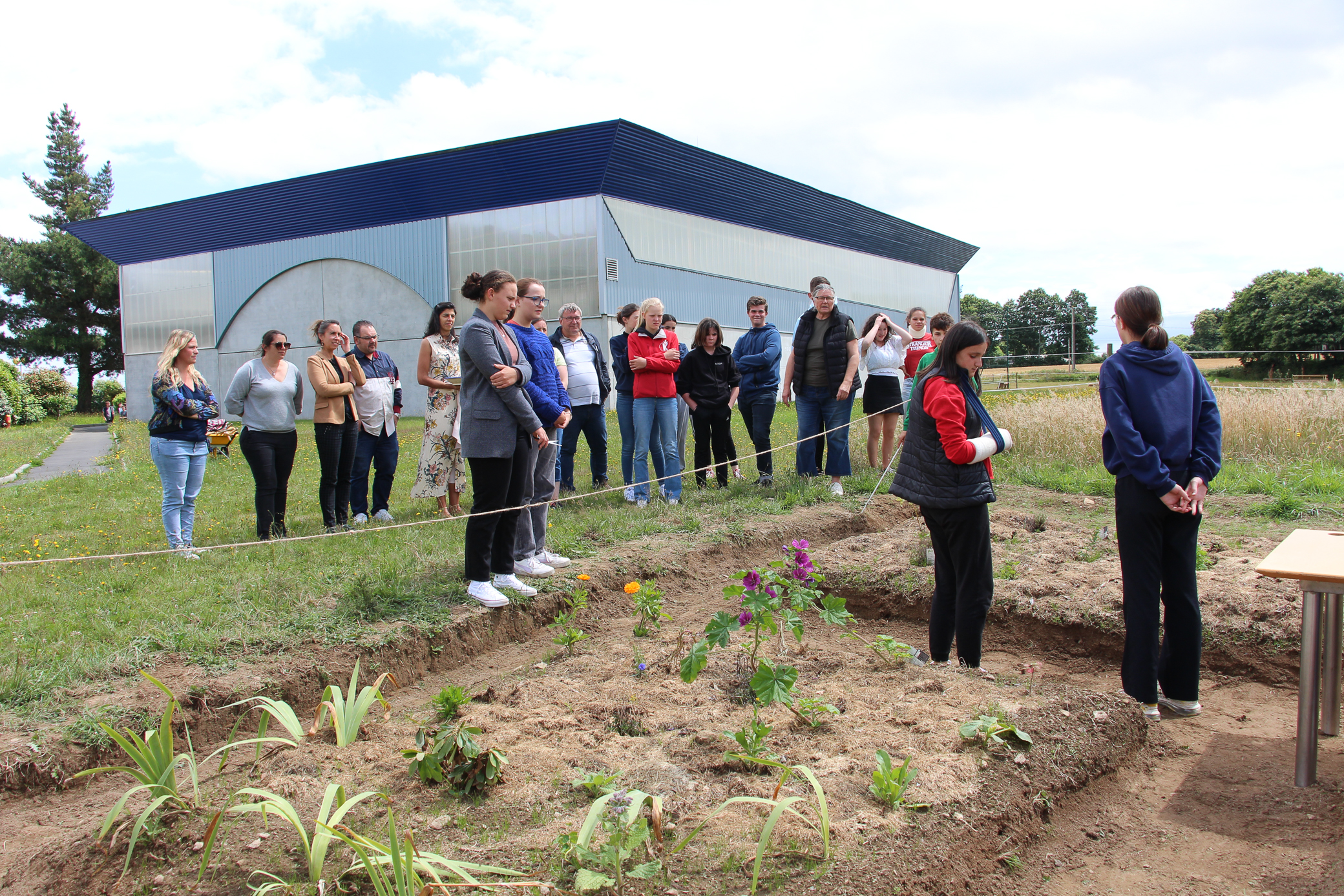 Inauguration jardin médiéval 4e 1