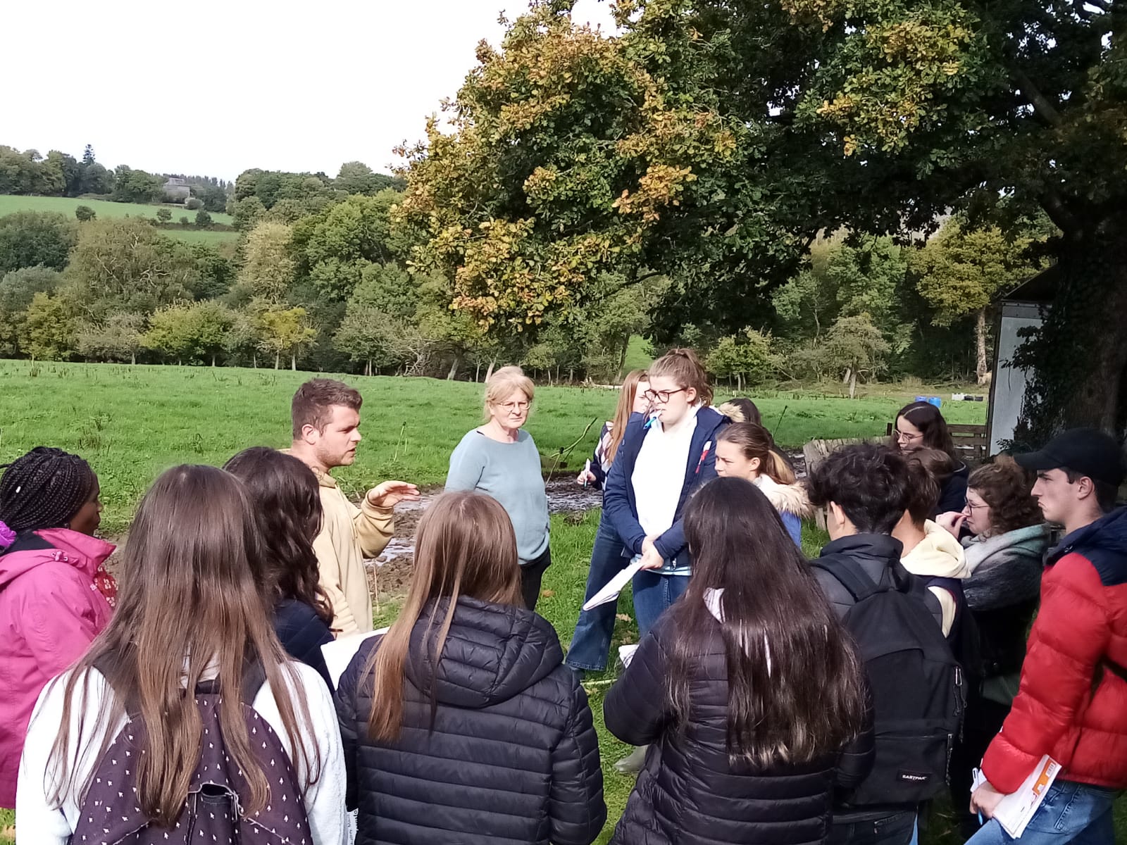 Visite de lexploitation Ty Lipous avec les élèves de Terminale STAV 1