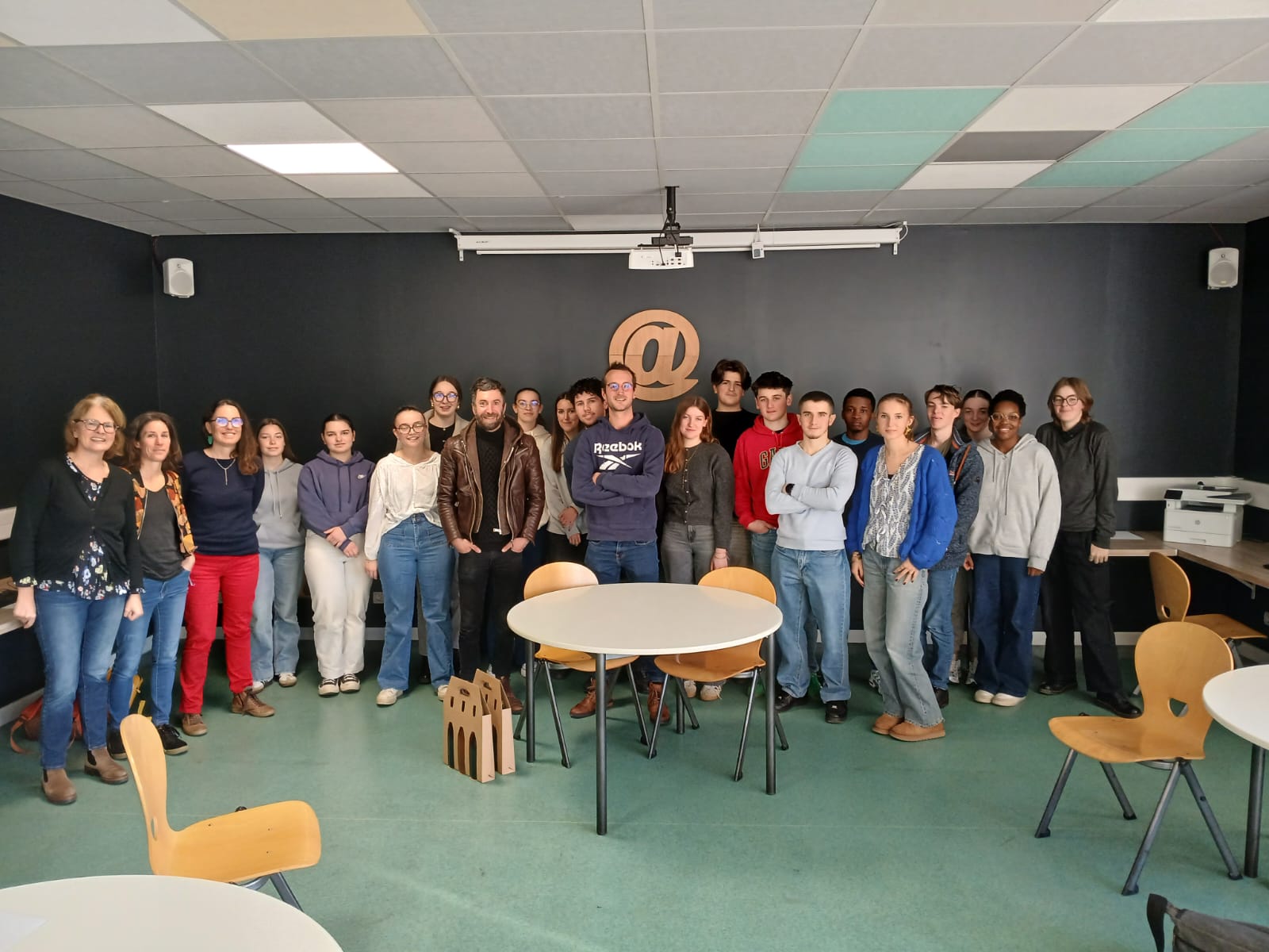 WhatsApp Image 2025 12 04 à 14.46.06 64e3ab9e